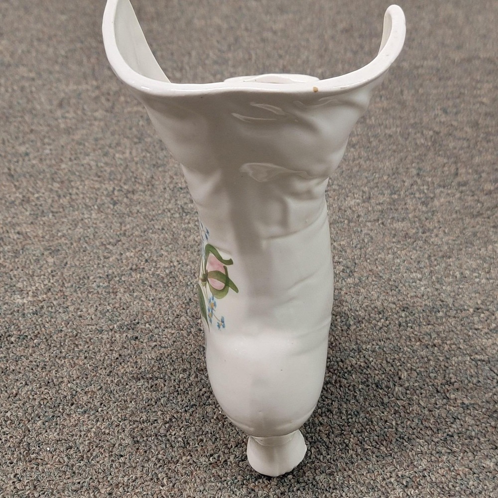 Vintage Victorian Ceramic‎ Boot Vase White Floral Handmade Hand Painted Art USA - Picture 4 of 16